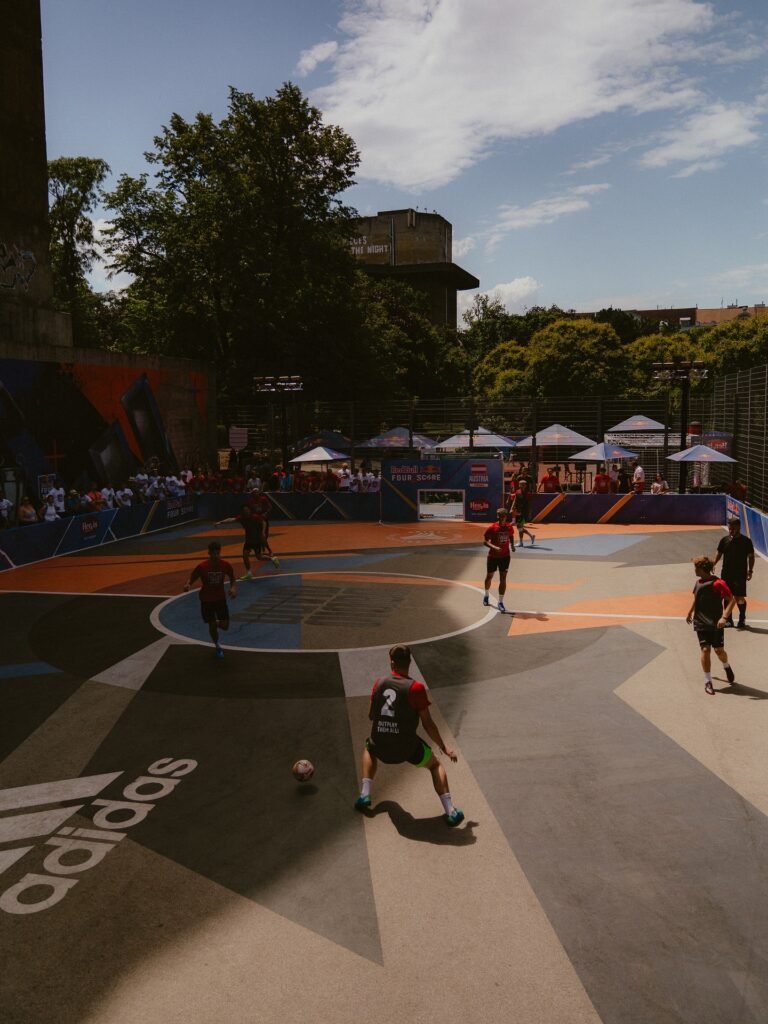 Straßenfußball Wien am David Alaba Court im Arenbergpark