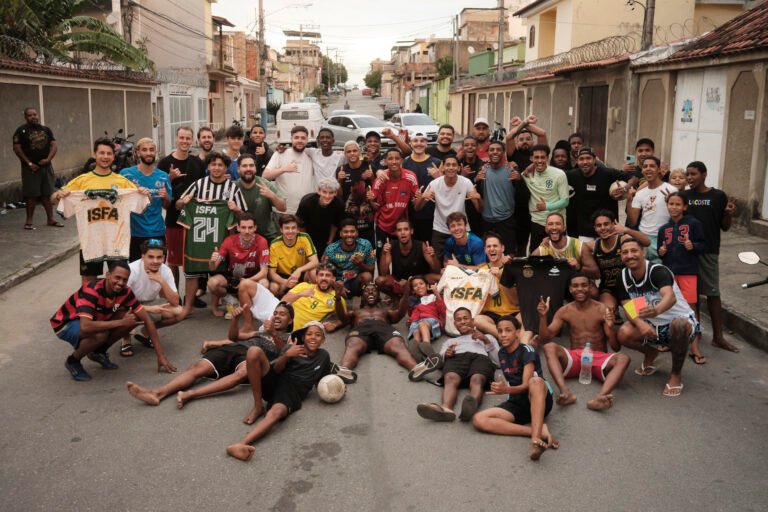 Street-Football-Spiel beim ISFA World Tour Stop 2025 in Brasilien.