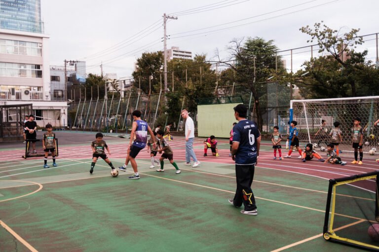 Workshop mit Kindern in Saitama.