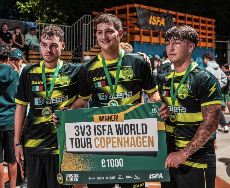 Siegerfoto des Teams aus Bojano in Kopenhagen