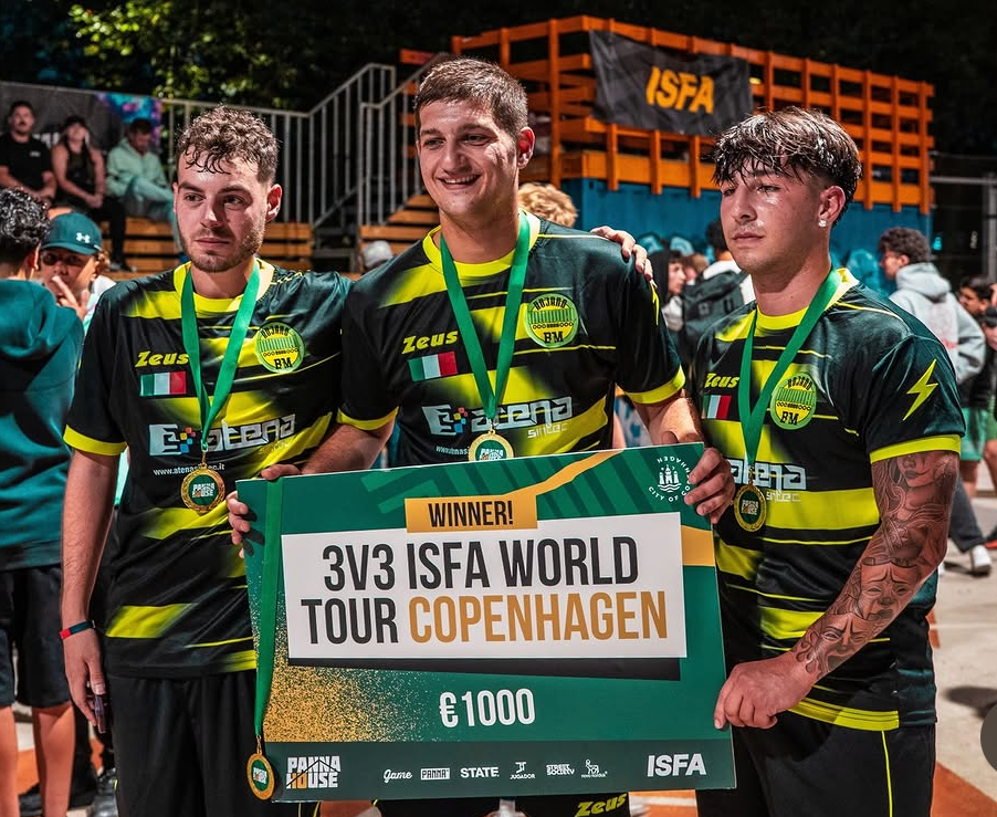 Siegerfoto des Teams aus Bojano in Kopenhagen